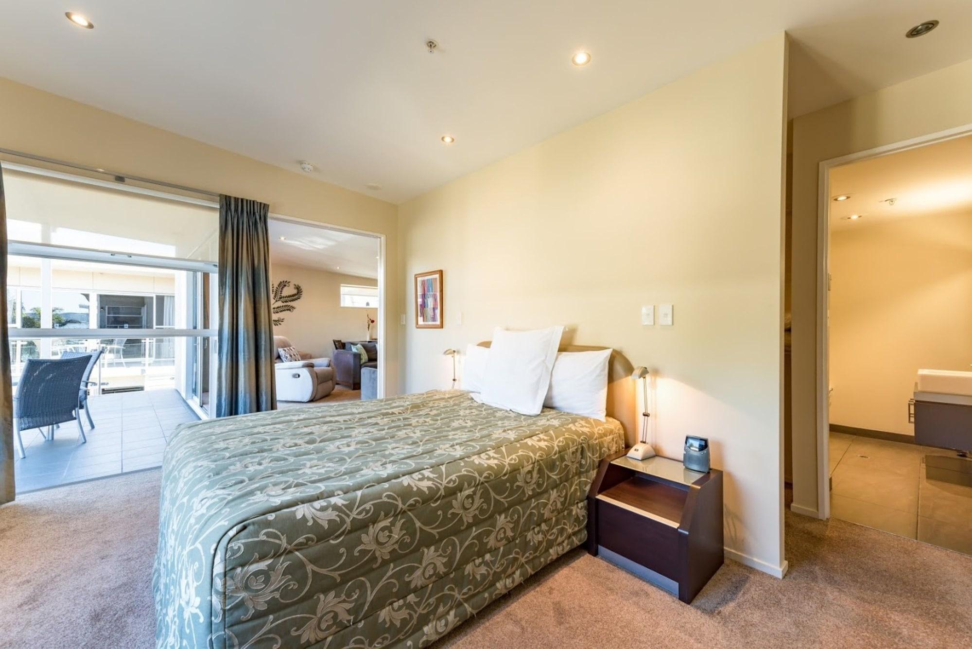 เอดจ์วอเตอร์ ปาล์ม อพาร์ตเมนต์ Aparthotel ไปเฮีย ภายนอก รูปภาพ